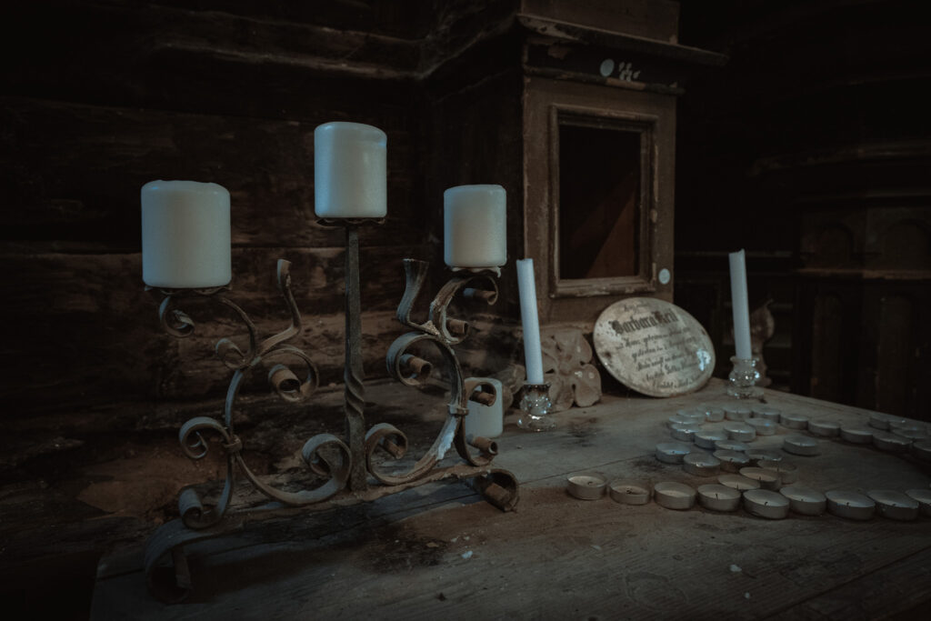 Absent Presence VIII